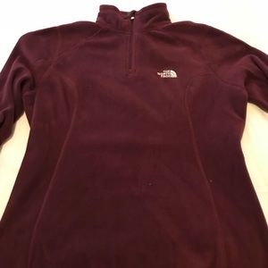 North Face women light fleece